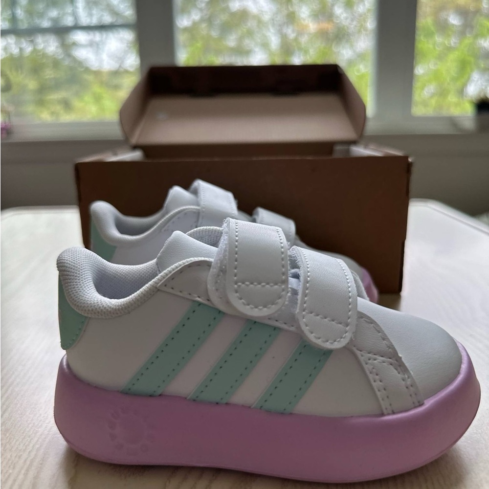 Adidas White and Green Velcro Sneakers with Platform Sole